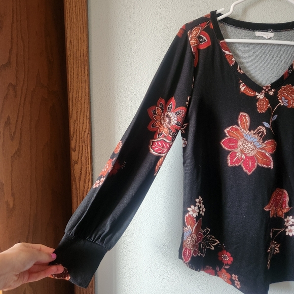 Maurices Black Floral Long Sleeve Top - Picture 2 of 8